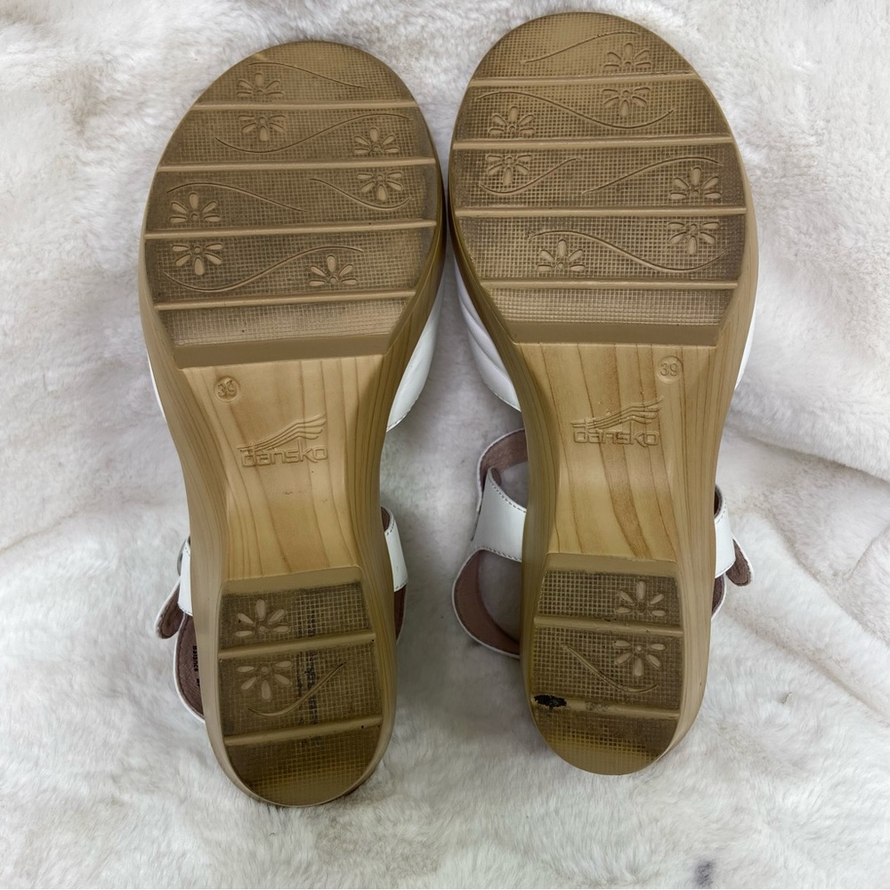 Dansko White June Leather Sandal size 39/8.5/9. - Picture 14 of 15